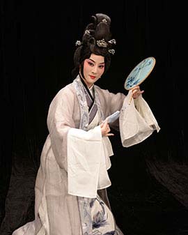 2015年北京金秋優(yōu)秀劇目展演國家藝術(shù)基金2014資助項目——昆曲《李清照》